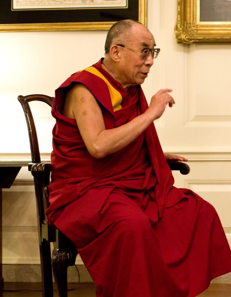 dalai lama, portrait, discussion-1166021.jpg